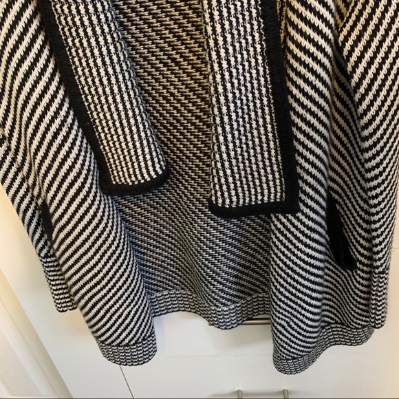 Dynamite Black & White Knit Sweater - Picture 3 of 6